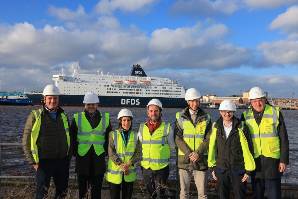 Alexander Coesel, KVSA Florian Vreeburg, KVSA Eleni Bougioukou, Port of Tyne, Declan Walsh, DFDS Tim Scarbrough, Ricardo Matthew Moss, Ricardo Peter van de Meerakker, Port of Ijmuiden